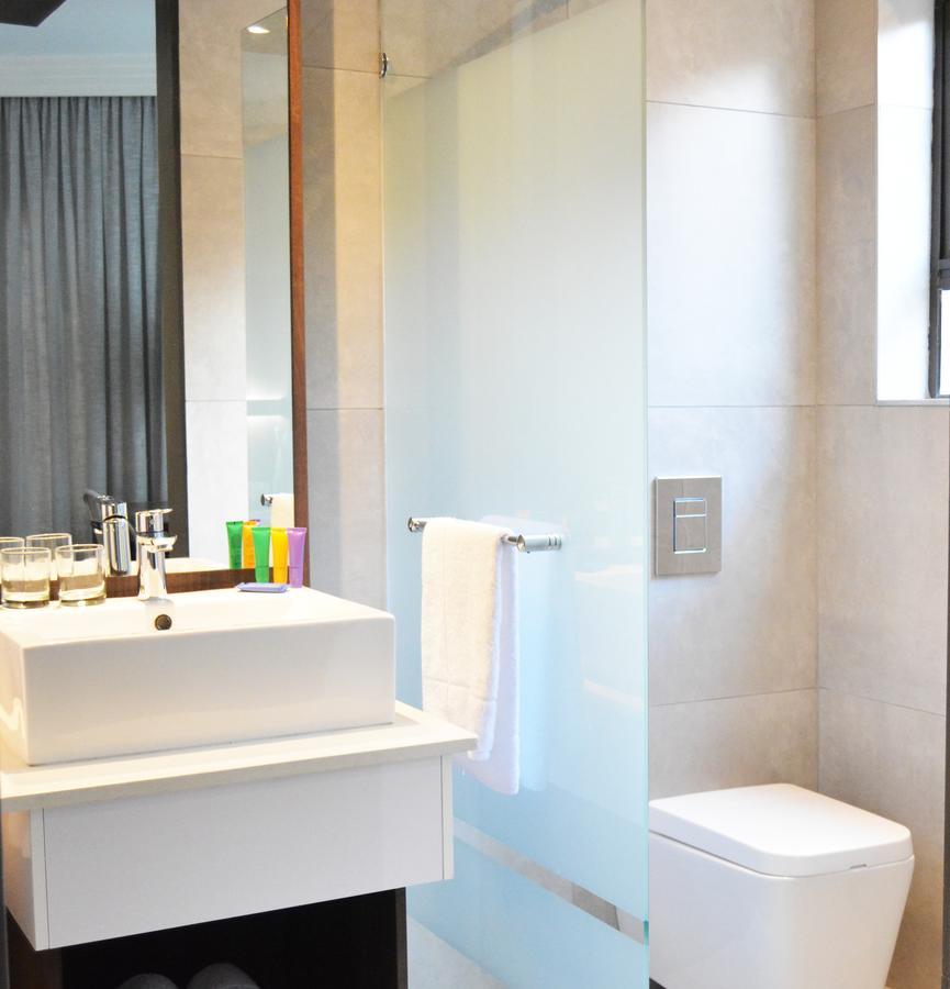 Palm Swift Luxury Accommodation Brits Eksteriør billede